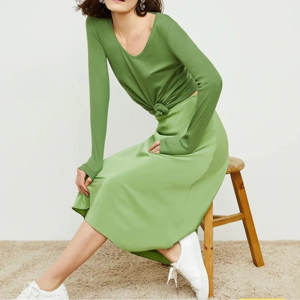 MM Lafleur Green Midi Skirt - Picture 3 of 8